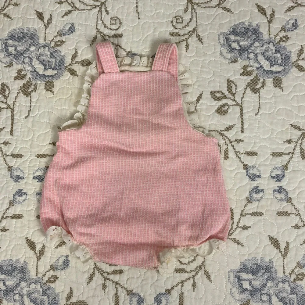 Carter's Romper Baby 12M Pink Excellent Duck Applique Eyelet Ruffle